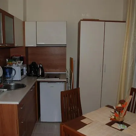 Апарт-отель Pollo Солнечный берег