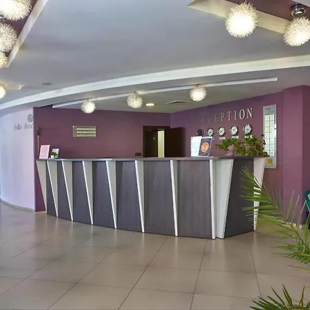 アパートホテル ポッロ 3*