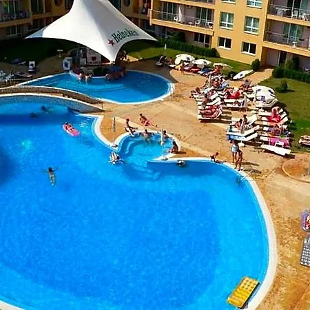 Pollo Lejlighedshotel 3*