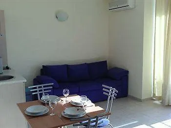 Apartmanhotel Pollo 3*