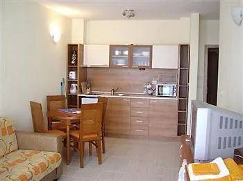 Pollo Apartmanhotel