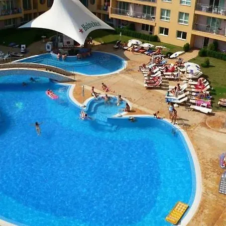 Pollo Apartmanhotel 3*