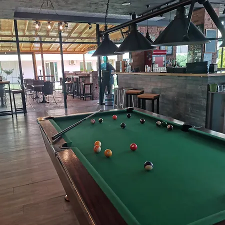 Pollo 3* סאני ביץ'