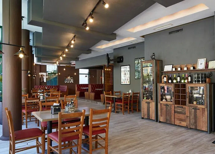 Pollo 3* סאני ביץ'