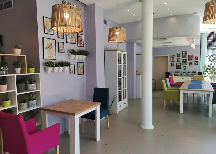 Pollo מלון דירות סאני ביץ'