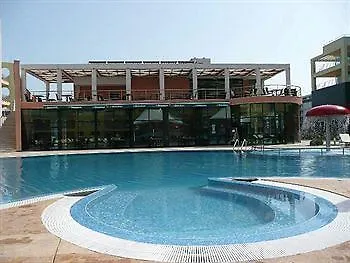 Pollo 3* סאני ביץ'