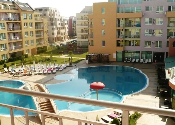 Pollo מלון דירות סאני ביץ'